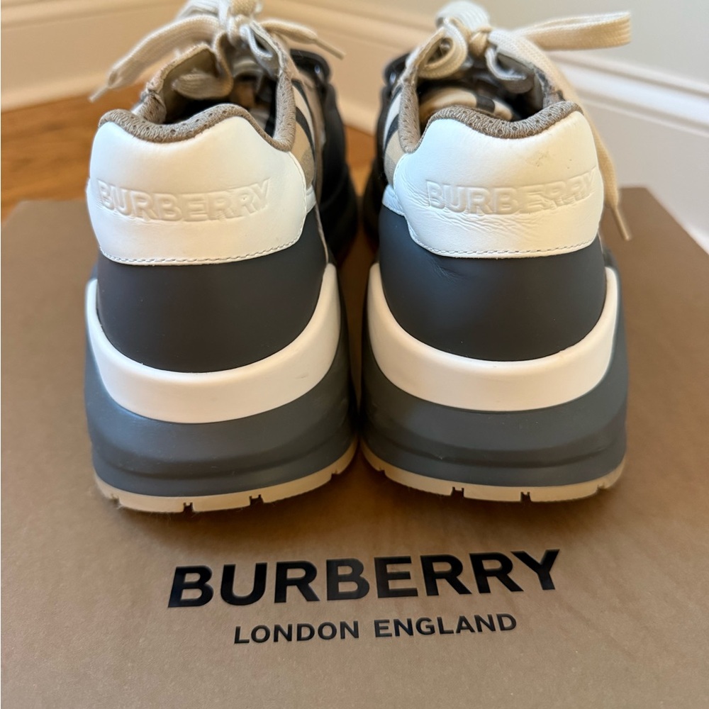 Burberry Men’s Ramsey Vintage Check Low Top Sneakers •Size 42• - Picture 7 of 11